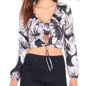 Kendall & Kylie Black & Gray Long Sleeve Silk Crop Top Size Medium